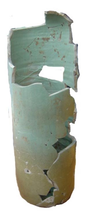 The surprising 2-foot-tall ‘vase’ is one of the largest celadon pieces ever found in Korea. 