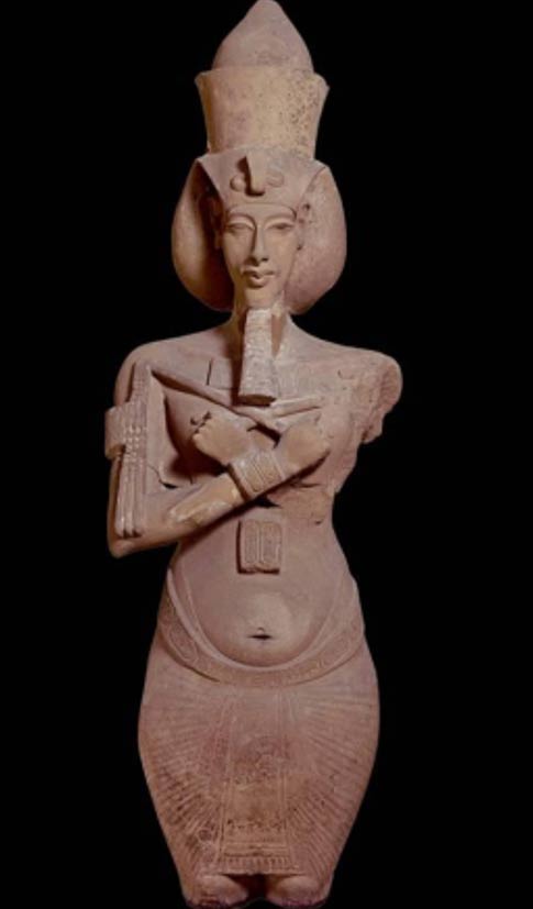 Akenatón, 18a dinastía, ca.  1353-1335 aC.  Desde el templo de Atón, Karnak, Egipto, piedra arenisca.