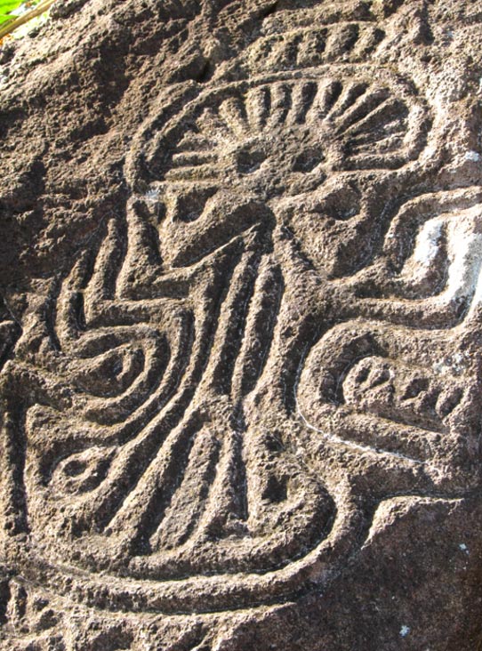 Figura antropomorfa tallada en una roca en la isla de Ometepe