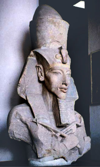 Busto del faraón Akenatón