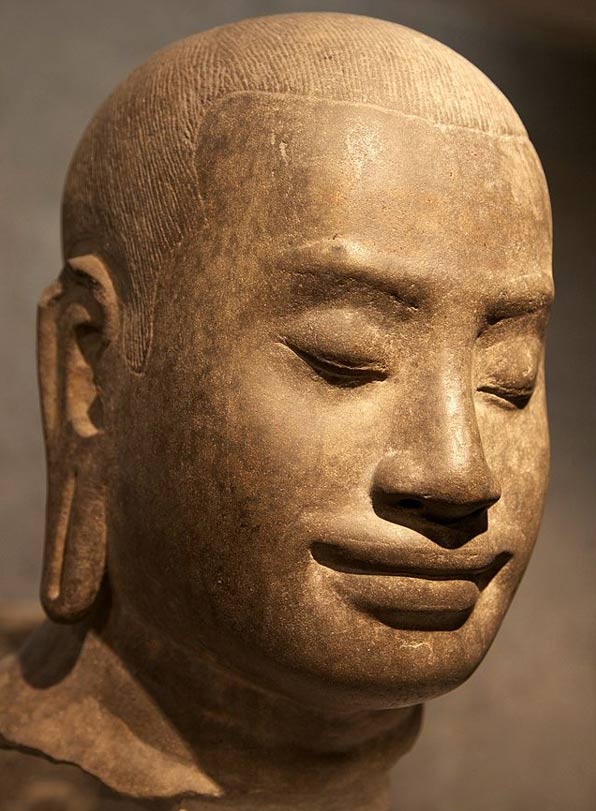 Los estudiosos sugieren rey Jayavarman VII tiene un gran parecido a las torres de la cara del Bayon.
