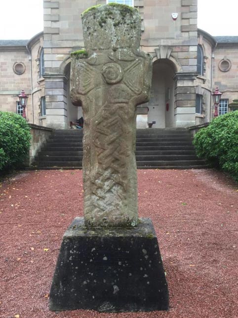 Netherton Cross was moved to its current location at Hamilton Parish Church in 1925.
