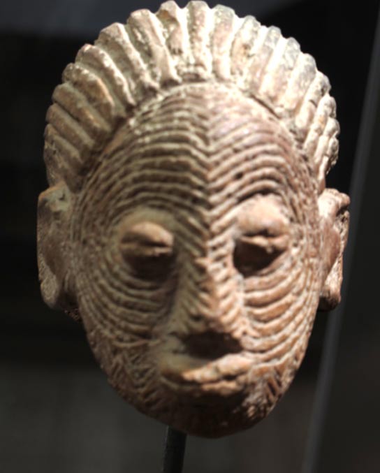 Terracotta head, Sao civilization, Cameroon.