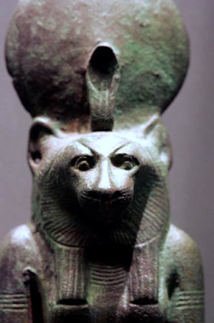Wadjyet, Cobra Diosa, representado con cuerpo de mujer y cabeza de un león