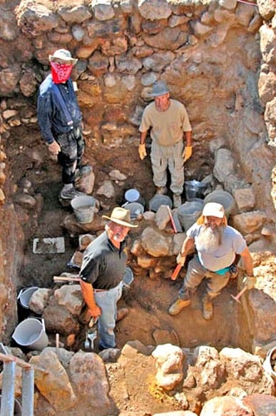 About four meters below the modern surface of Tall el-Hammam, excavators encountered a house from the middle of the Bronze Age that is located in a "layer of destruction." 
