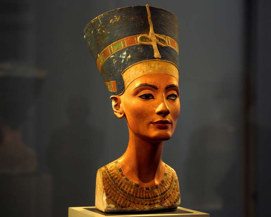 Imagini pentru Nefertiti