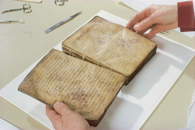 The Archimedes Palimpsest: Unbinding the Manuscript.