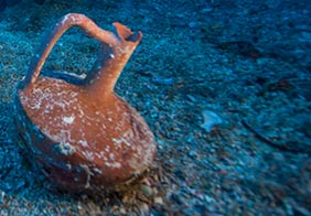 Divers discovered an intact "lagynos" ceramic table jug