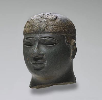 Escultura que representa la cabeza de un Kushite Gobernante