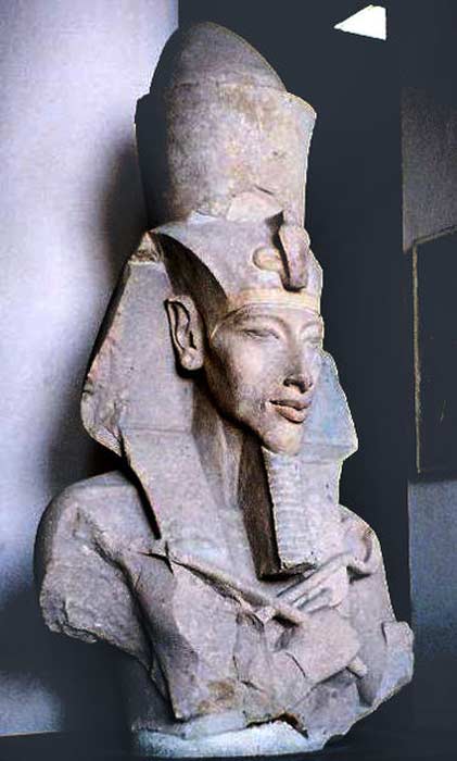 Fragment of a statue of Akhenaten. Egyptian Museum, Cairo.