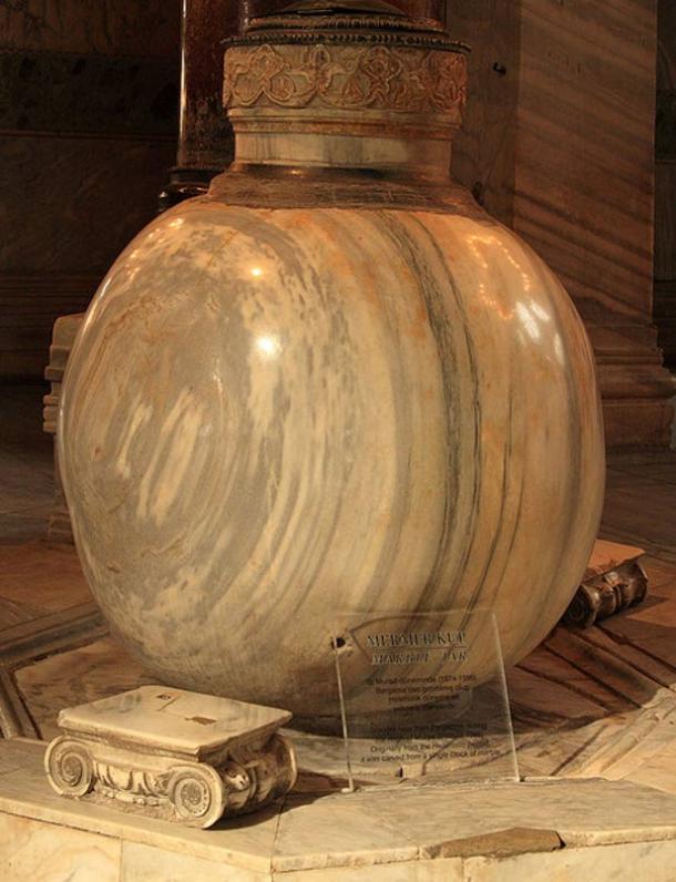 Segundo siglo de alabastro urna