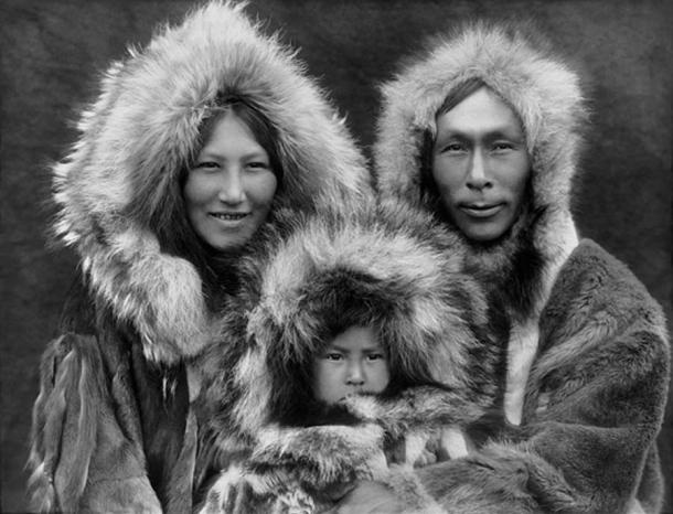 A family of Iñupiat from Noatak, Alaska, 1929 - by Edward S. Curtis. 