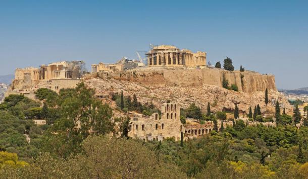 La Acrópolis de Atenas, como se ve desde Philopappou Hill.  A.
