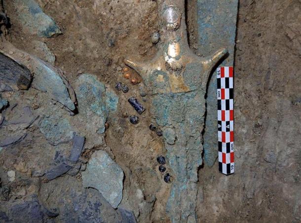 Artifacts within the grave.