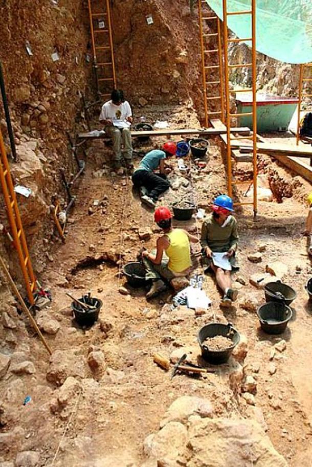 Members of the Atapuerca research team working on one of the sites. 