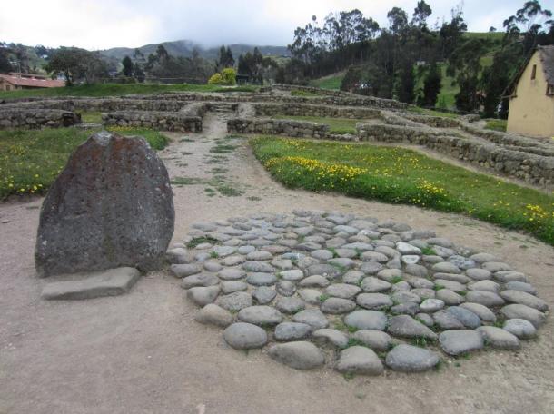 El sitio de la sepultura Cañari, 800 AD.