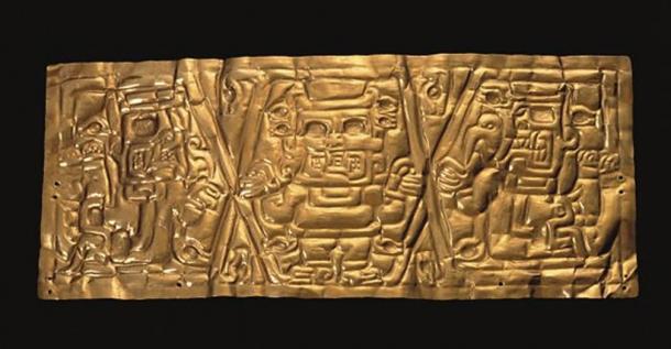 Chavin Gold Crown, Formative Epoch (1200 BC to 300 BC) Larco Museum Collection, Lima, Peru. 