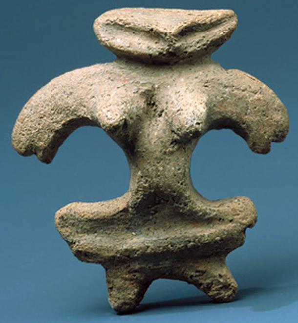 Ancient dogu figurines with large goggle-eyes defy scholarly explanation Clay-Figurine