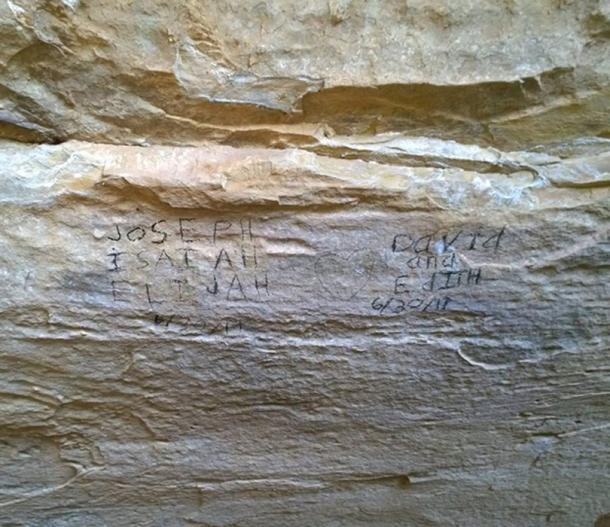 Graffiti created using prehistoric charcoal dug up at the site (Credit: Mesa Verde National Park)