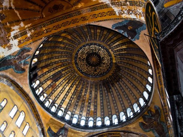 Secrets of the Hagia Sophia - Healing Powers, Mysterious Mosaics and Holy Relics Inside-the-Dome