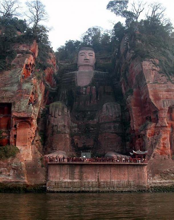 The Leshan Giant Buddha: Largest Stone Buddha in the World  Leshan-Buddha-Tourists