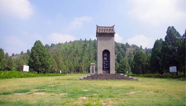 In Search of the Legendary 1,000-ft White Pyramid of Xian Maoling%2C-the-tomb-of-Emperor-Wu-of-Han
