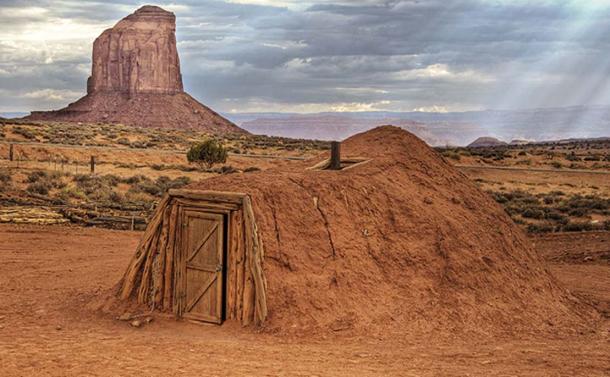 Navajo Hogan, Monument Valley Navajo Tribal Park, USA