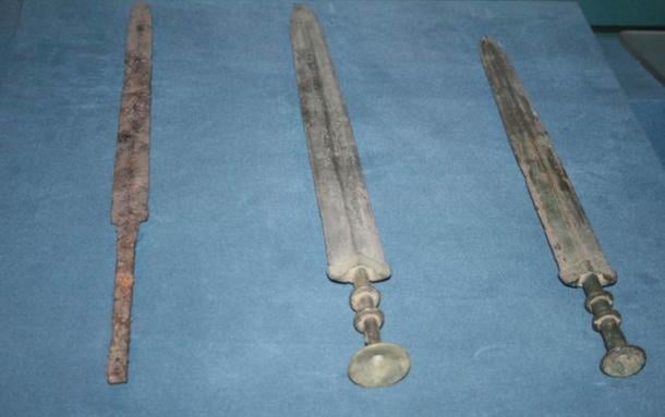 One-iron-and-two-bronze-Jian-swords.jpg?