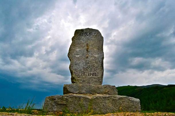 Monument at the Roncesvalles Pass. 