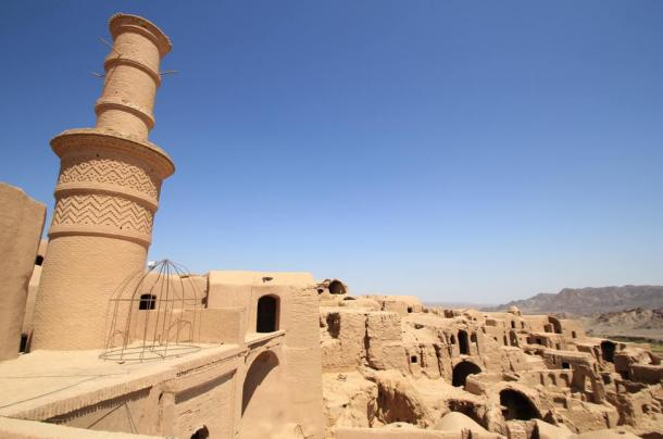 The Shaking Minaret of Kharanaq. 