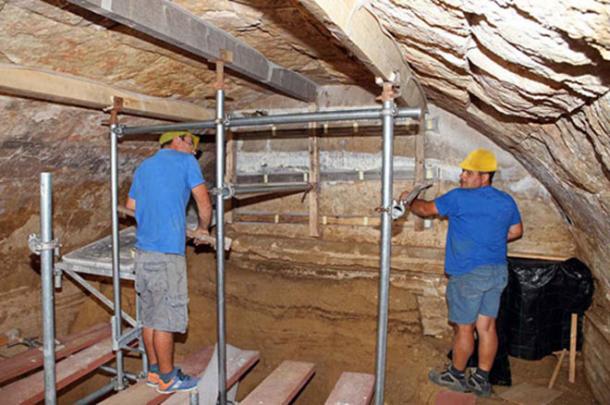 Inside the antechamber of the Amphipolis tomb  Archaeologists-excavating-amphipolis-tomb