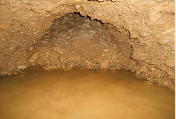 Healing energy of the prehistoric tunnels beneath the Bosnian Pyramid Complex  Bosnian-pyramid-tunnel3
