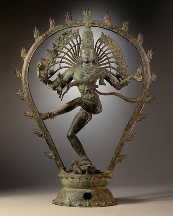 A Shiva bailando.  Chola estatua dinastía, India.
