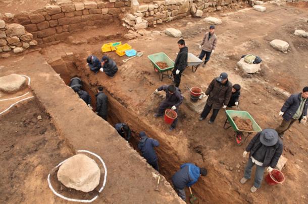Sophisticated engineering at the palace is revealed by the excavation of an ancient set of complicated drainage canals.