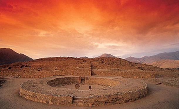 El antiguo sitio de Canal en Perú