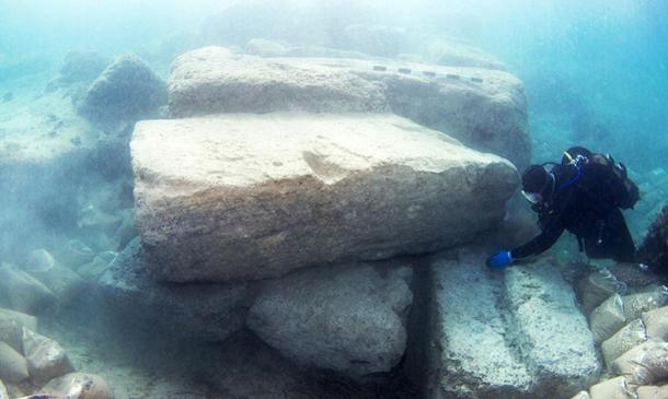 a look at the history of underwater archaeology in greece Introduction to archaeology: this term is often used to designate an early period in a culture's history in greece it underwater archaeology - the study. a look at the history of underwater archaeology in greece Introduction to archaeology: this term is often used to designate an early period in a culture's history in greece it underwater archaeology - the study.