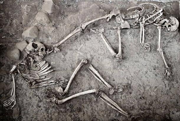 Archaeologists can find traces of war in ancient skeletons by examining their injuries. The above picture shows two skeletons recovered from the archaeological site of Hadyakh, ancient Neyshapour, populated 9th-14th century AD. The brutal and terrible end of this village can be seen through the multiples skeletons found, all having multiple trauma and crushing lesions.
