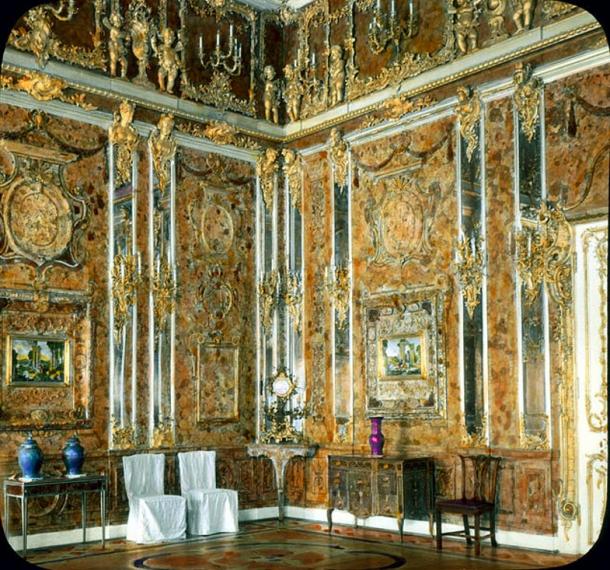 Nazi gold train could contain lost Amber Room of Charlottenburg Palace Original-Amber-Room