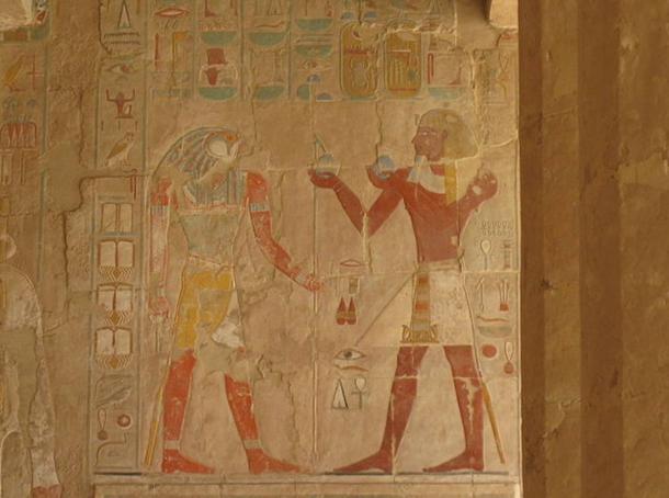 Un alivio parcial sobrevivir en el templo funerario de Hatshepsut. 