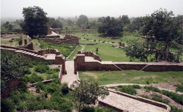 Los extensos terrenos de Bhangarh Fort