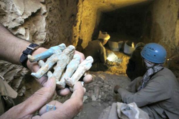 Small statues discovered in one of the tombs of the necropolis.