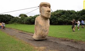 The Cataclysm of Easter Island - Stones Walking