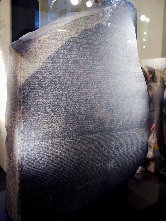 Los investigadores en la escritura del Indo esperan algún día encontrar un rayo similar a la piedra de Rosetta, que tenía dos jeroglíficos previamente descifrados y su traducción en griego antiguo, que ayudó mucho en desentrañar la antigua escritura egipcia.