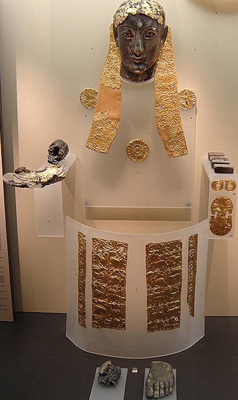 Archaic chryselephantine statue fragments. Archaeological Museum of Delphi.