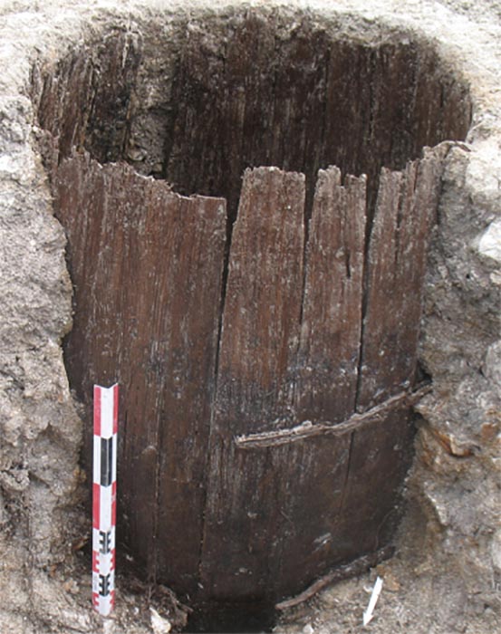 Uno de los tres barriles romanos encontrados en Reims, Francia. (En rap)