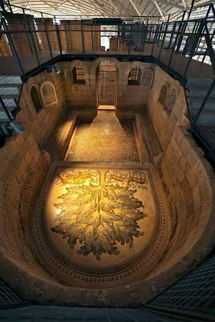El baño recién restaurado del Palacio de Hisham (Ministerio de Turismo y Antigüedades, Palestina)