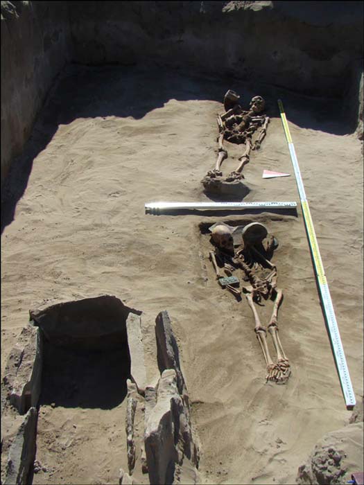 Burials in the necropolis of 80. Image: Marina Kilunovskaya