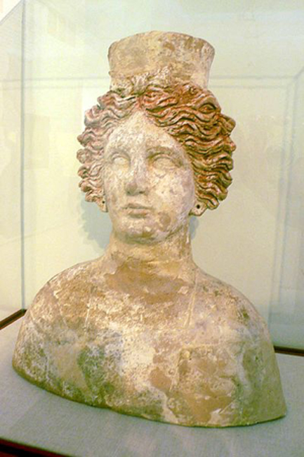 Bust of the goddess Tanit found in the necropolis of Puig des Molins. 4th century B.C. Museum of Puig des Molins in Ibiza, Spain. (Public Domain)