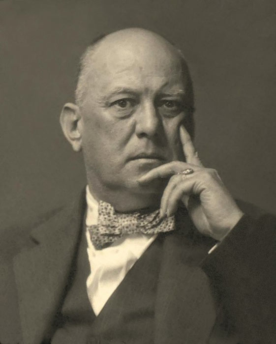 Celebrated occult figure Aleister Crowley in 1925. (Aleister Crowley / Public domain)