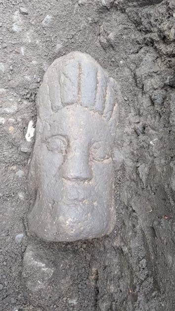 La evidencia indica que esta cabeza puede ser una efigie de Julia Domna, esposa del emperador Lucius Septimius Severus. (Consejo de Cumberland)